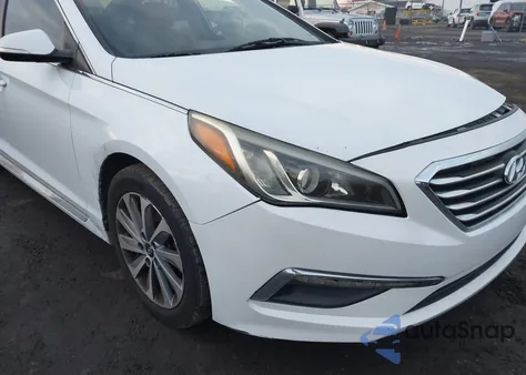 2016 Hyundai Sonata Sport z USA, uszkodzony, nr VIN 5NPE34AF9GH283146